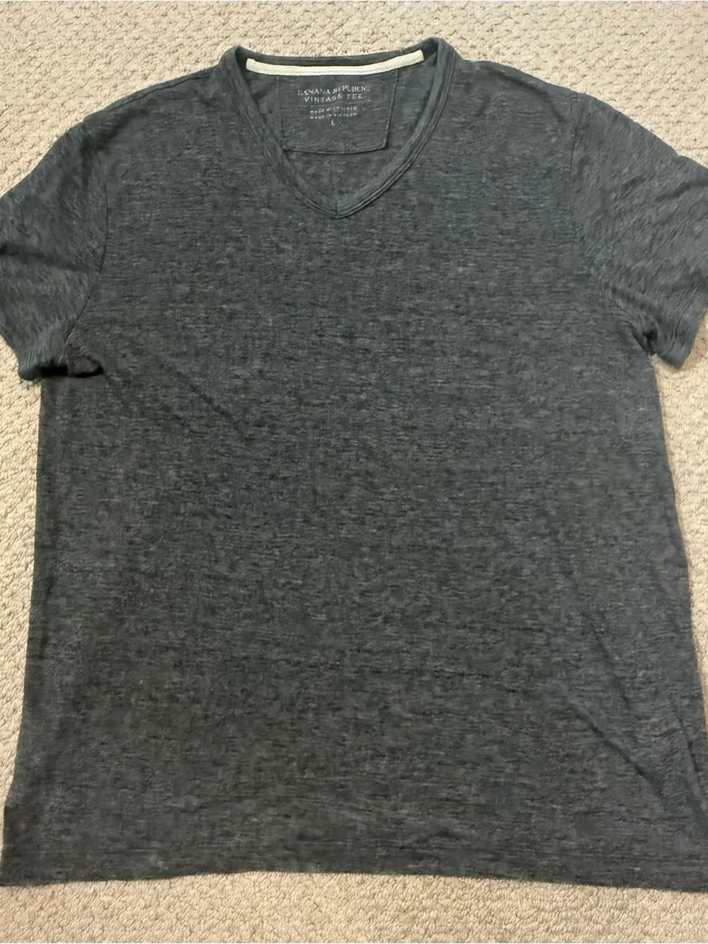Lot of 6 Men's banana republic Henley & V-Neck Tees - Grey, Charcoal, Rust linen